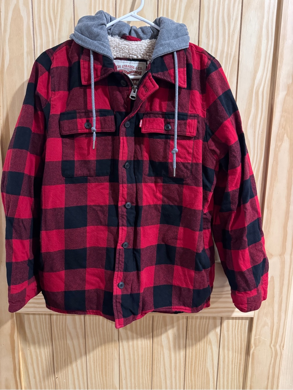 Levi Strauss & Company red and black flannel Sherpa hooded jacket— Medium
